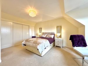 Photo 8- click for photo gallery